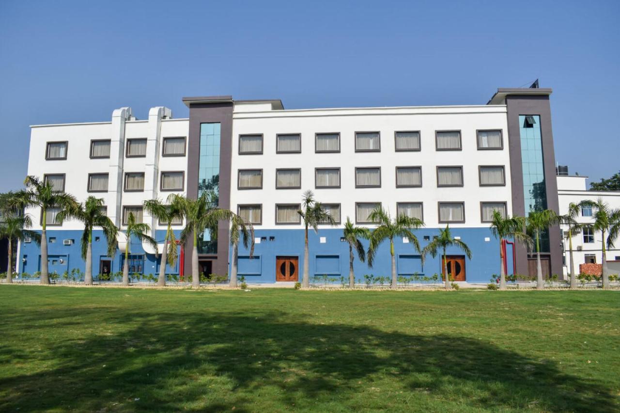 Tulip Inn Shravasti Bahraich المظهر الخارجي الصورة
